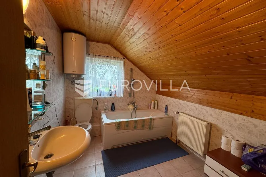 podgorje bračevačko, prekrasna katnica 103 m² - slika 10
