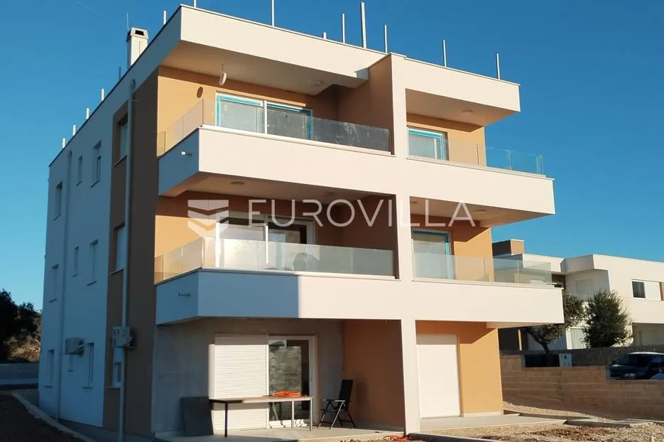 Pag, Mandre trosoban stan, apartman S3 na drugom katu penthouse 71 m² NOVOGRADNJA - Mandre, Kolan