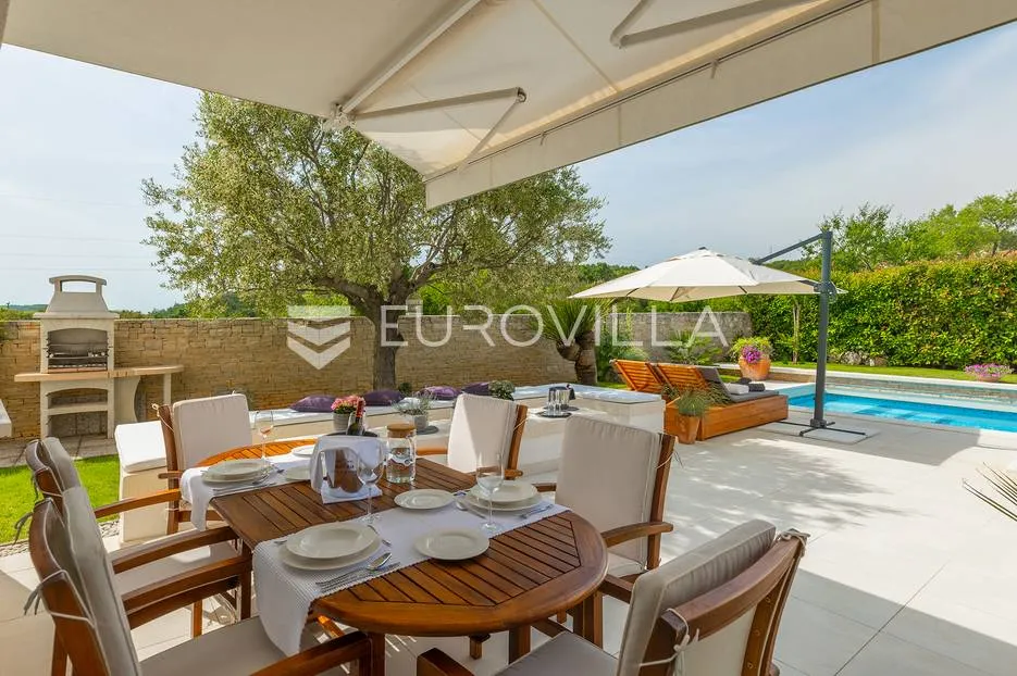 rovinj, rovinjsko selo, prekrasna villa s wellnessom i bazenom, 224 m² - slika 13
