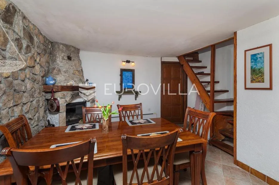 makarska, prekrasna vila s bazenom i jedinstvenim pogledom - slika 10