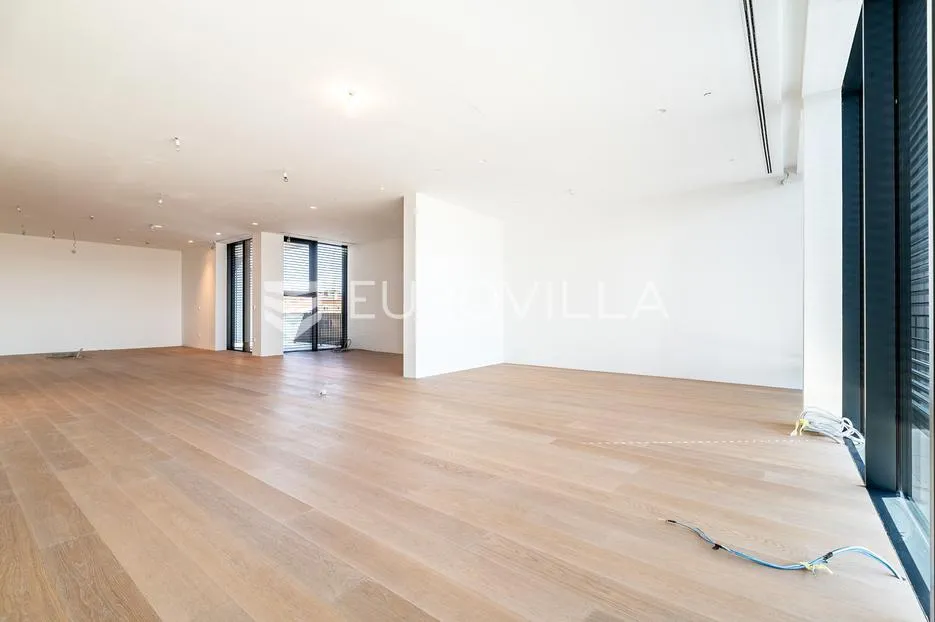 luksuzan trosoban dvoetažan penthouse u kaptol centru - slika 5