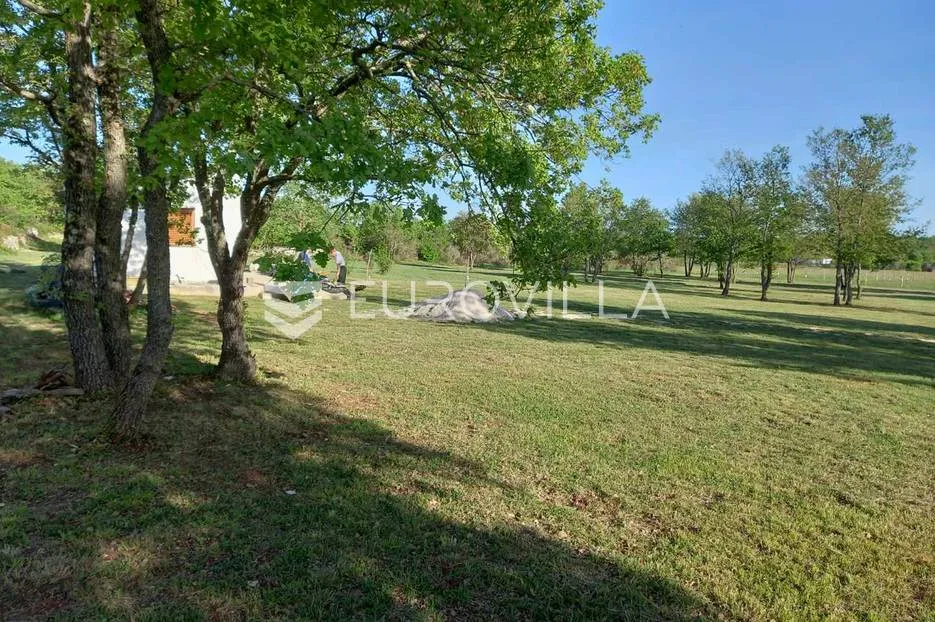 istra, rovinj, poljoprivredno zemljište 11818m2 s upisanim objektom od 30m2 - slika 3
