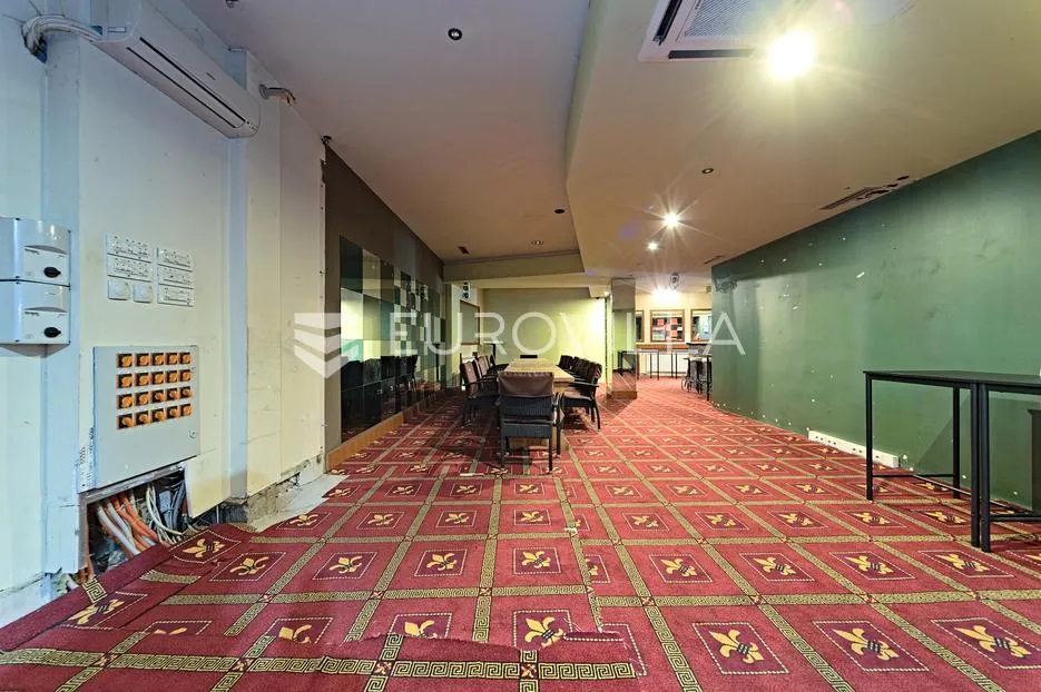 osijek, centar, atraktivan ulični poslovni prostor 267 m² - slika 5