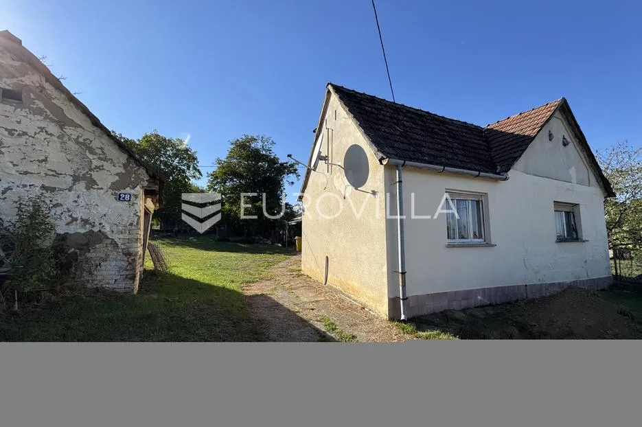 mandićevac, kuća 145 m2 za adaptaciju na zemljištu od 1341 m2 - slika 3