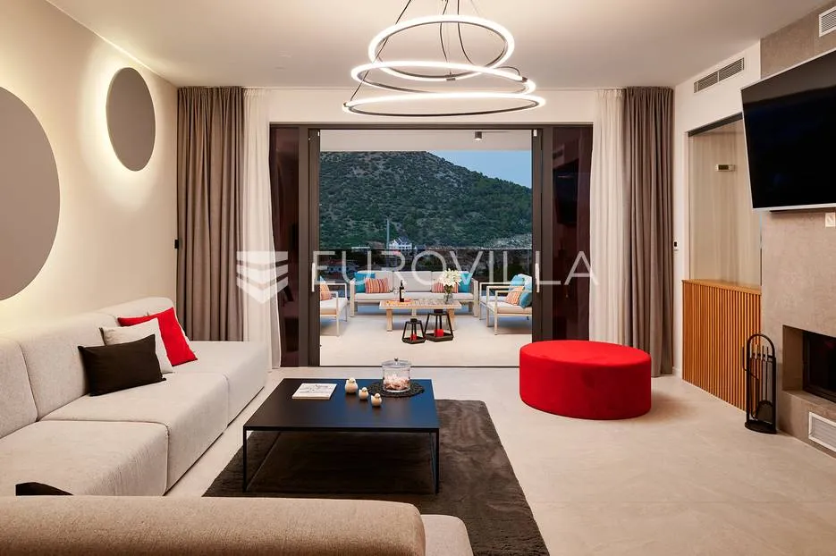 trogir - marina, luksuzna vila s unutarnjim bazenom - slika 54
