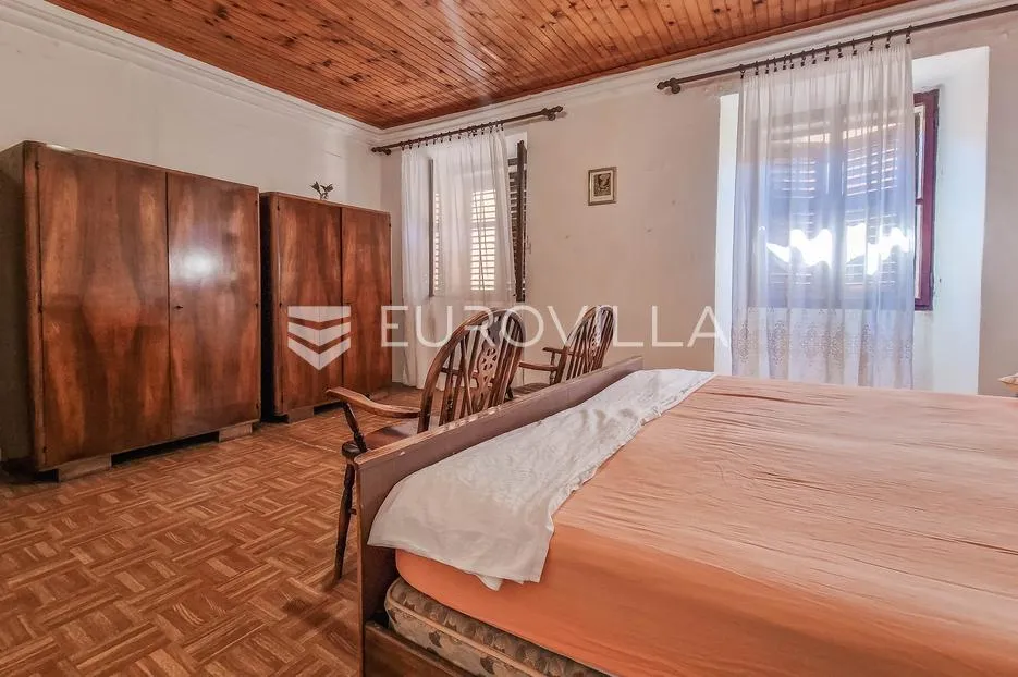 istra, novigrad, stan 78 m² u starogratskoj jezgri za adaptaciju - slika 4