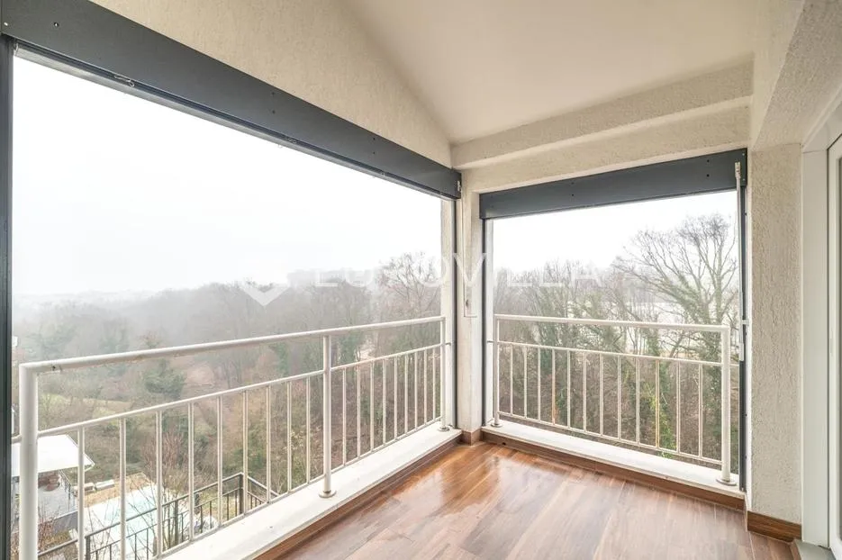 zagreb, srebrnjak, prekrasan peterosoban penthouse 215,88 m², otvoreni pogled - slika 12