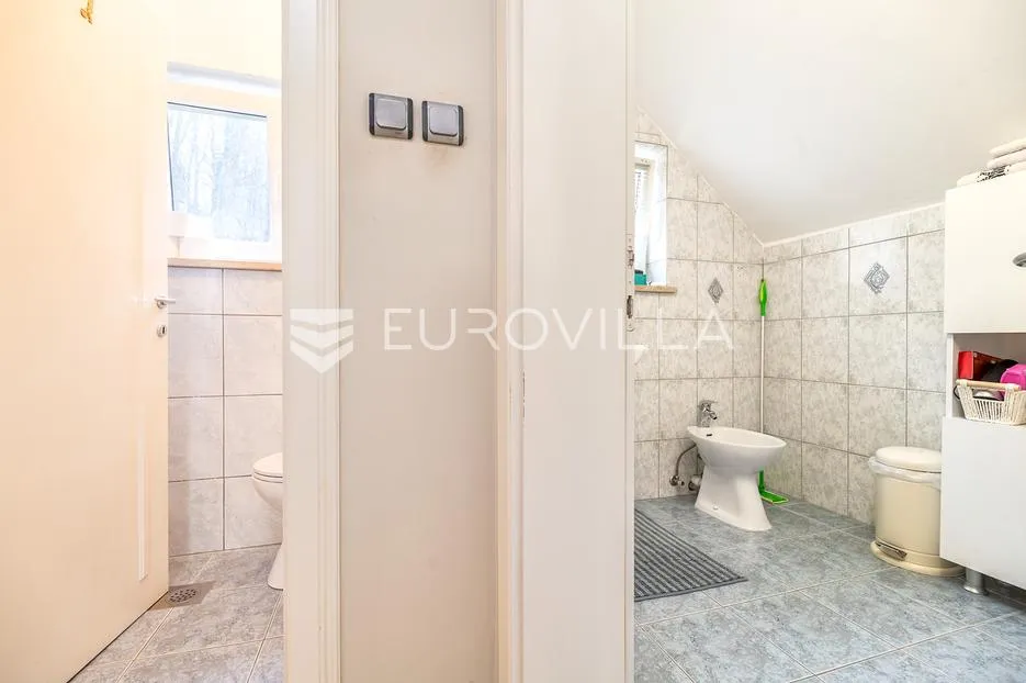 zagreb, črnomerec, prekrasna obiteljska kuća bruto površine 382 m² - slika 13