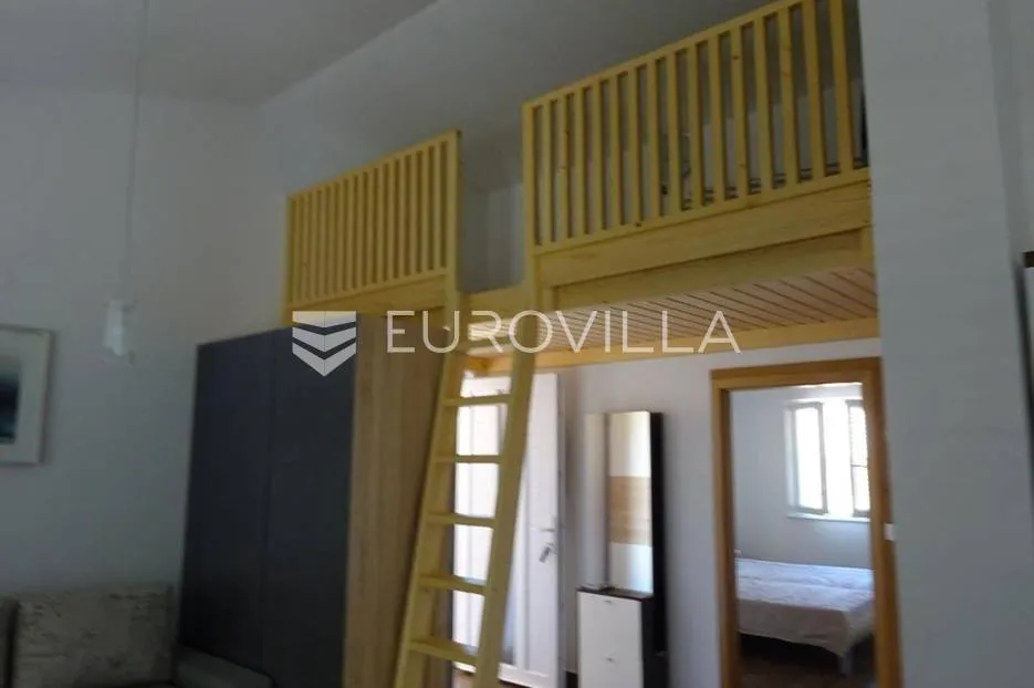 medulin, manja samostojeća kuća nkp 121 m2 na svega 150 m od mora - slika 12