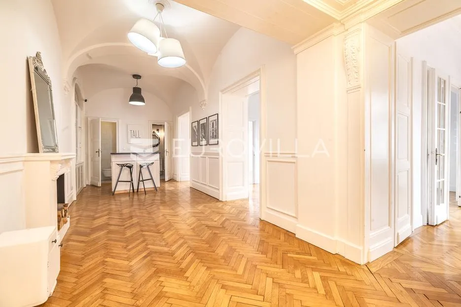 zagreb, centar, prekrasan građanski stan 136 m² - slika 4