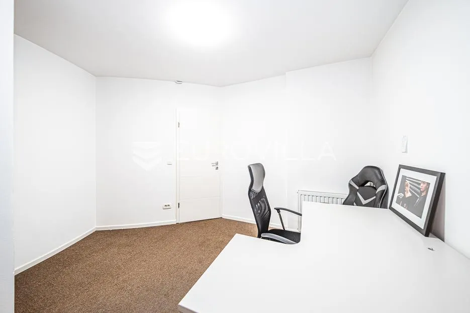zagreb, trešnjevka, prekrasan dvosoban stan 80 m² - slika 14