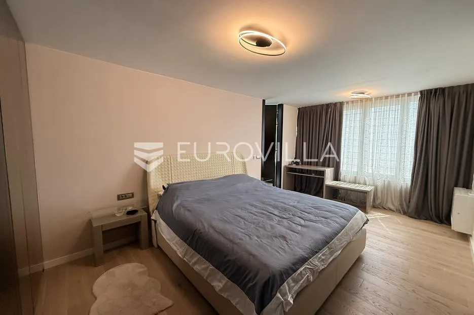 zadar, tiz, ekskluzivan penthouse s panoramskim pogledom na more, terasom, garažnim mjestom - slika 31