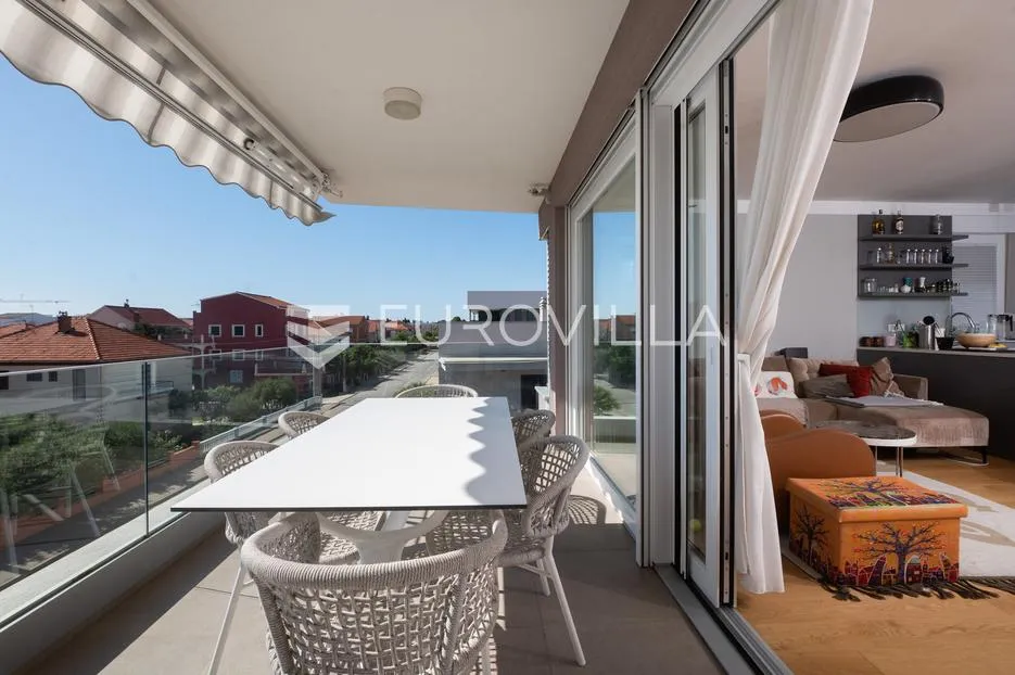 zadar, borik, luksuzan penthouse površine 137,26 m² s terasama na top lokaciji - slika 20