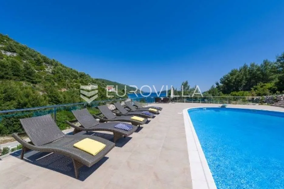 korčula, atraktivna vila prvi red do mora - slika 6