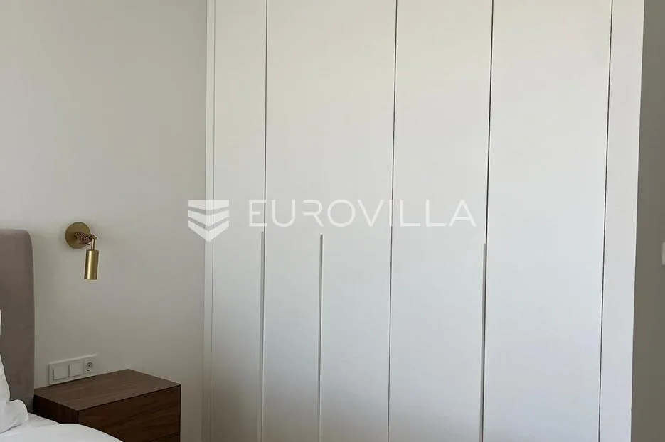 istra, savudrija, petram resort, dvosoban stan 65 m², pogled na unutrašnji bazen, drugi kat - slika 6