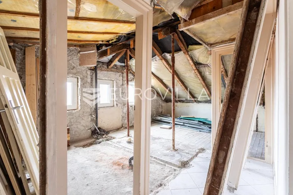 split, manuš, dvosoban stan s velikim potencijalom - slika 22