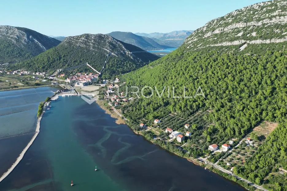 ston, zemljište prvi red do mora - slika 1