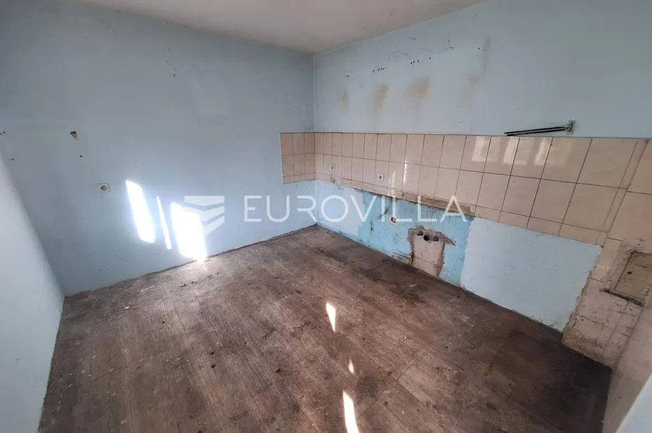 ozalj, durlinci, kuća 160 m² na parceli od 3522 m² - slika 3