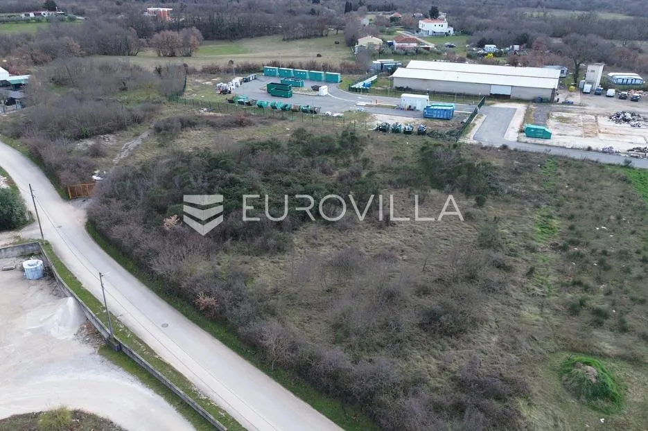 marčana, atraktivno građevinsko zemljište blizu centra naselja - slika 1