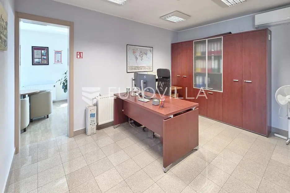 zelina, odlična poslovna zgrada/hala od 520 m² na zemljištu od 4500 m² - slika 9