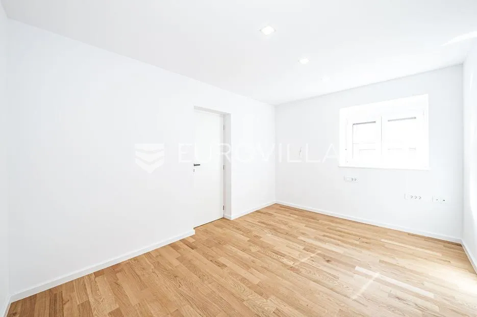zaprešić, centar, četverosoban stan 160 m² s 4 parkirna mjesta, novogradnja - slika 11