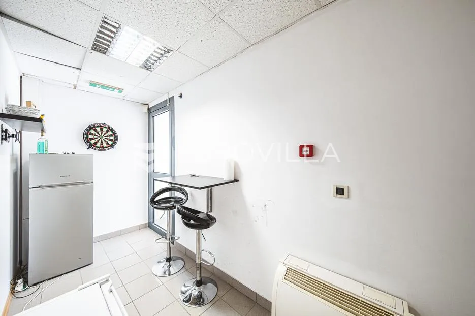 zagreb, borongaj, prostrani uredski prostor za zakup 734 m² s parkingom - slika 17