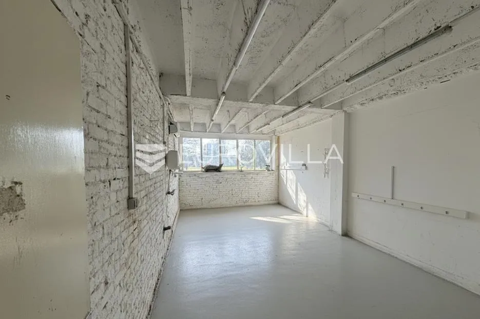 zagreb, dubrava, poslovna zgrada 2600 m² unutar poslovnog kompleksa na parceli 7200 m² - slika 3