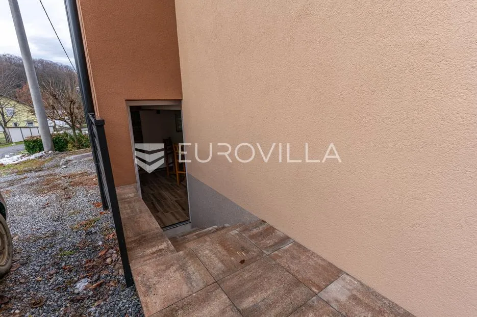 velika, vila za odmor na atraktivnoj lokaciji - slika 10