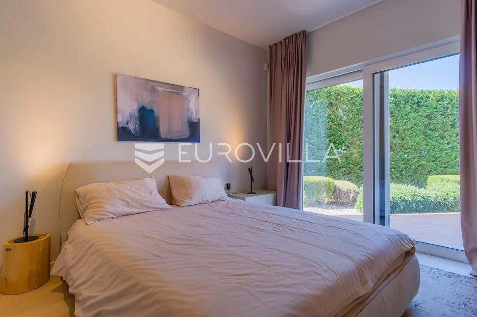 istra, funtana, moderna vila 179 m² s bazenom i privatnim parkingom - slika 11