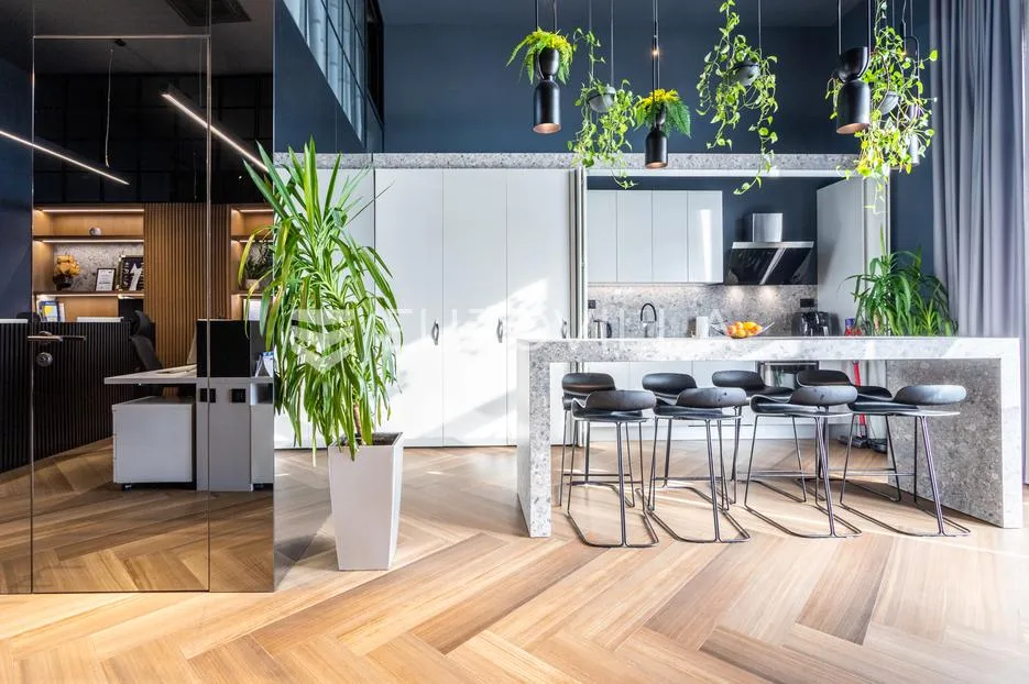 split, trstenik, vrhunski uređen poslovni prostor površine 114 m² - slika 6