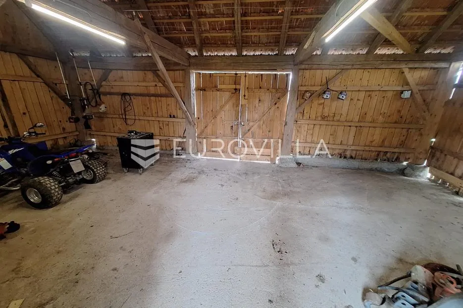 barilovići, perjasica, 2 drvene kuće 350 m² s pomćnom zgradom na mirnoj lokaciji - slika 17