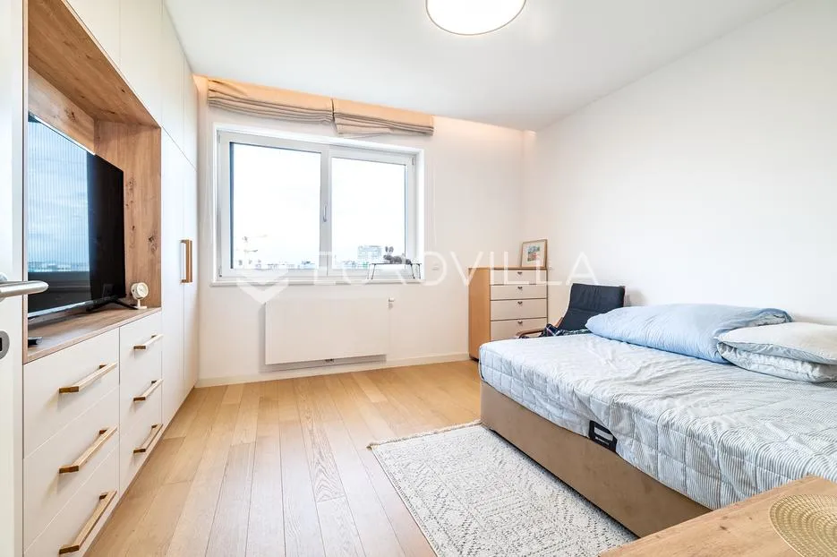 zagreb, heinzelova, četverosoban stan 128 m² s garažom - slika 4