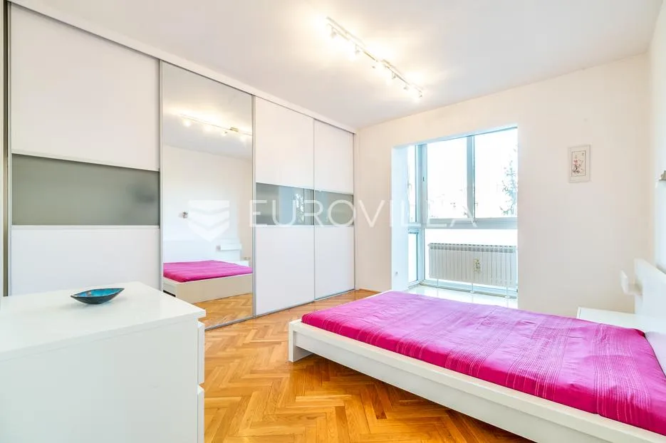 zagreb, donji grad prekrasan trosoban stan 85 m² - slika 5