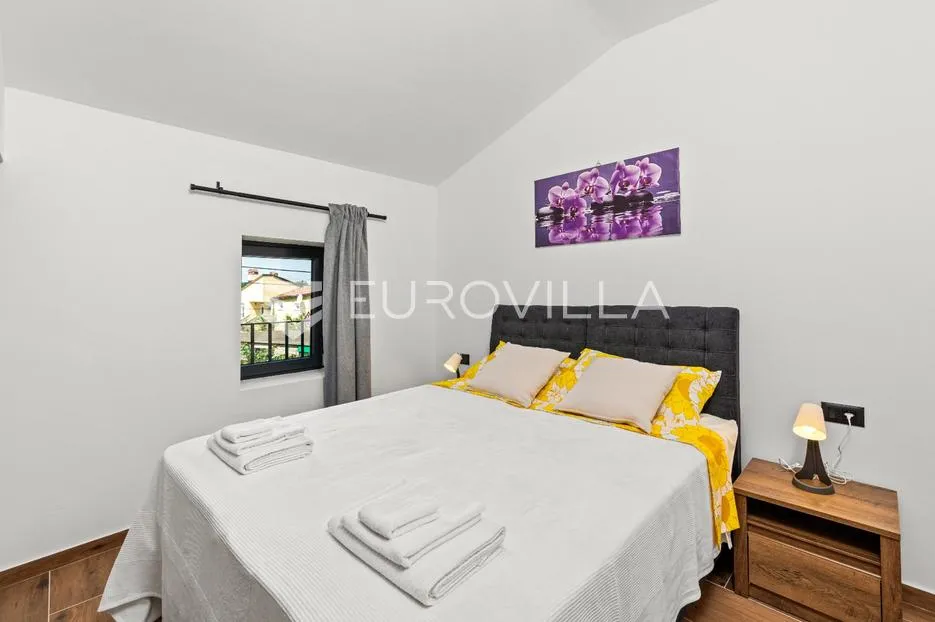istra, poreč prekrasna kamena vila s bazenom 133 m2 - slika 18