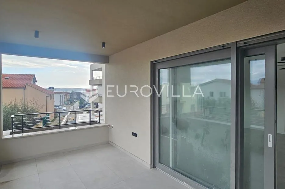 kaštel stari, luksuzan stan 102 m² zgrada s liftom, garažom i pogledom na more - slika 5