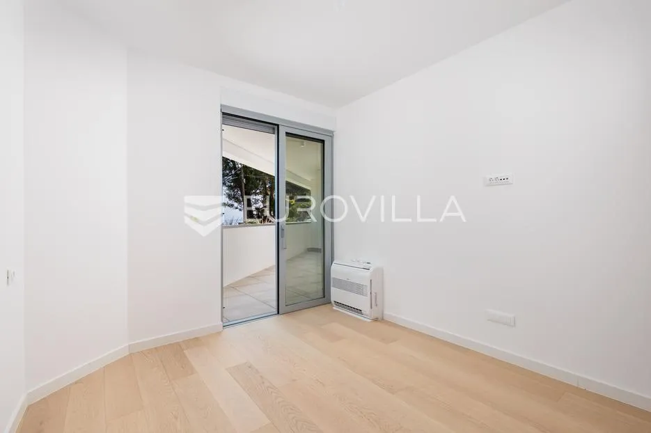 opatija, centar, dvosoban stan u novogradnji nkp 102 m2 - slika 7