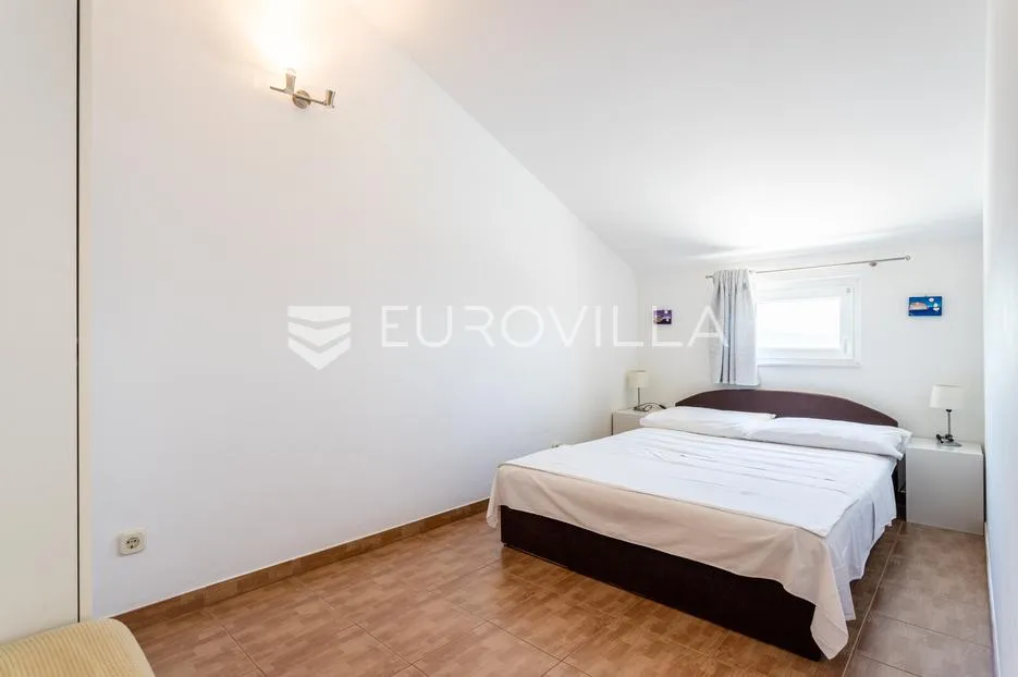 podstrana, mutogras, apartmanska kuća na prekrasnoj lokaciji - slika 23