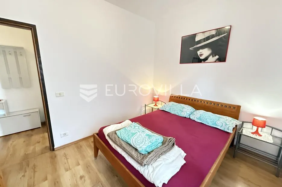 pula, veli vrh - prostrana kuća s pet stambenih jedinica, bazen 22 m2, garaža - mirna lokacija - slika 16