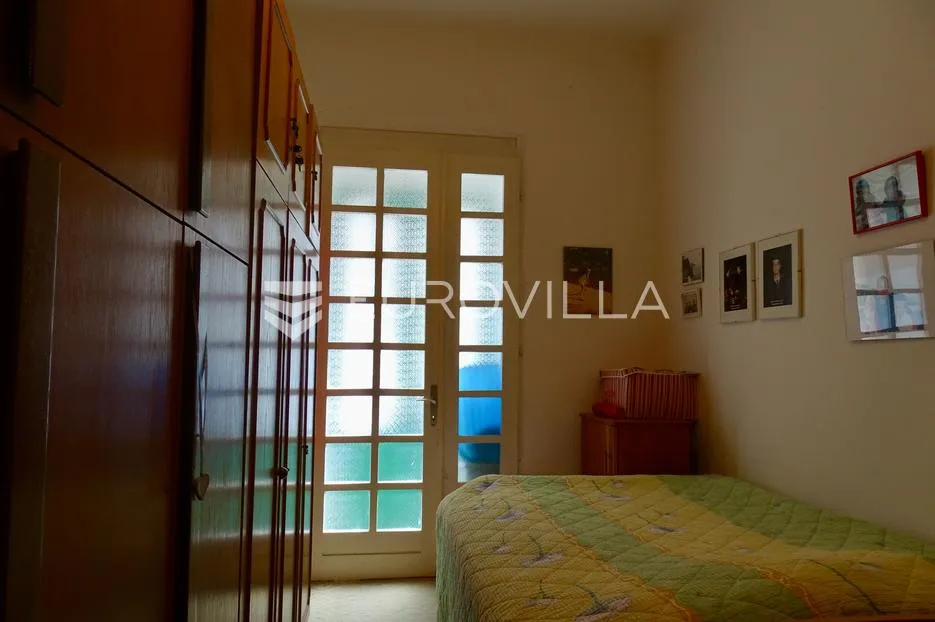lovran, ekskluzivan stan u povijesnoj vili, 120,26 m², prvi red do mora - slika 7