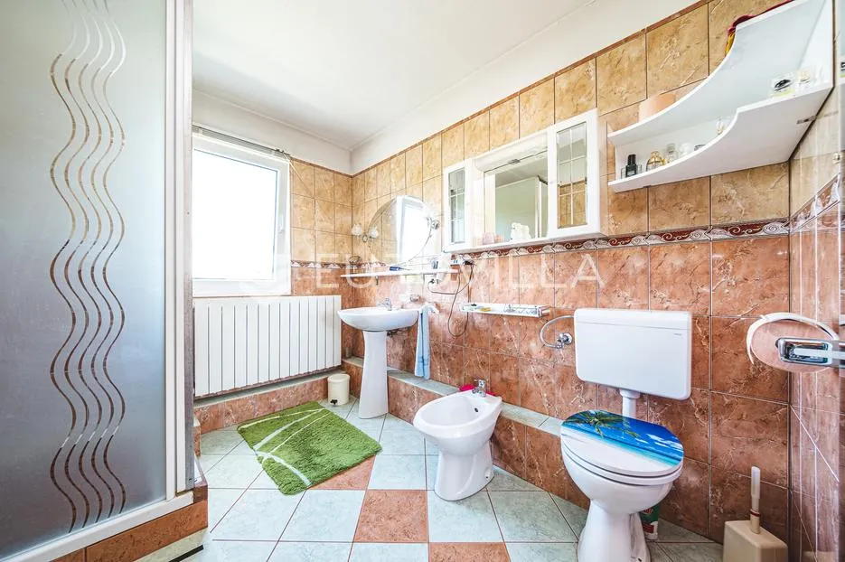 donja pušća, elegantna obiteljska kuća, 396 m2 brp - slika 25