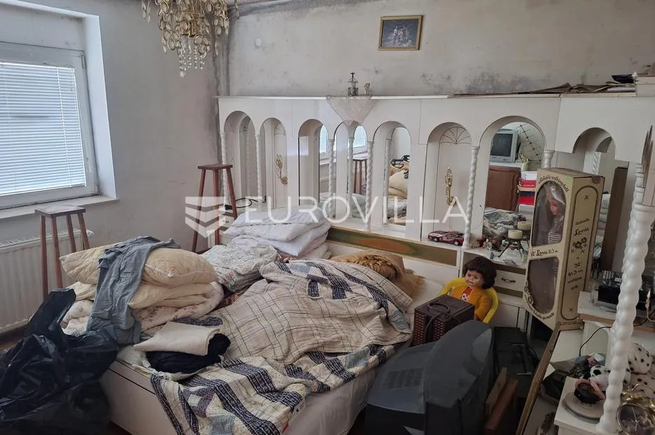 karlovac, rečica, kuća 140 m², gospodarske zgrade 350 m² - slika 5