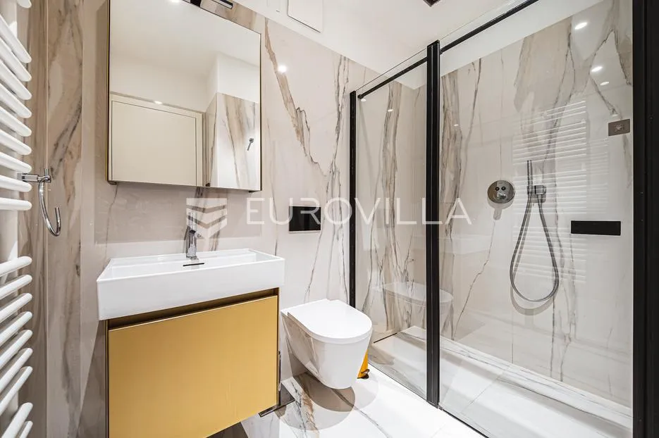 zagreb, donji grad, centar, luksuzan peterosoban stan s loggiom, terasom i vrtom 150 m² - slika 18