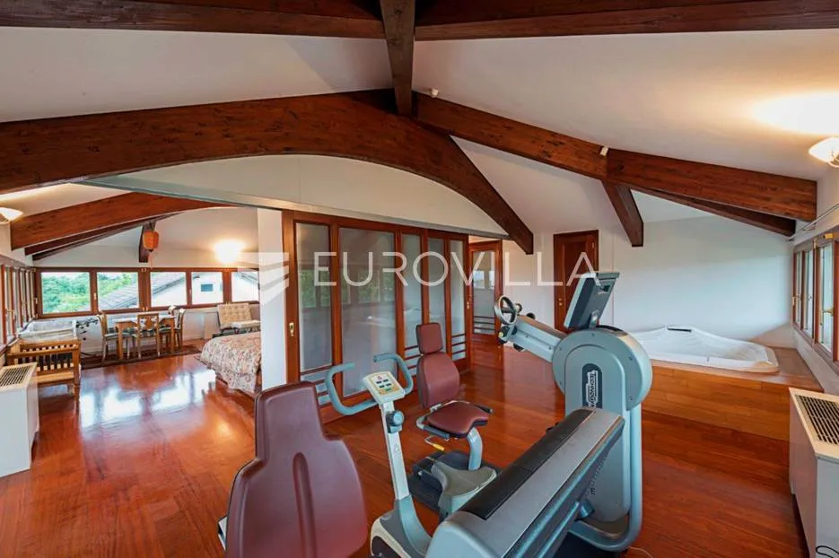tuškanac luksuzna obiteljska vila 600 m² - slika 27