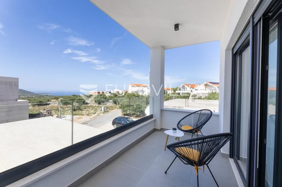 primošten, prekrasna vila s bazenom i pogledom na more, 311,56 m² - slika 27