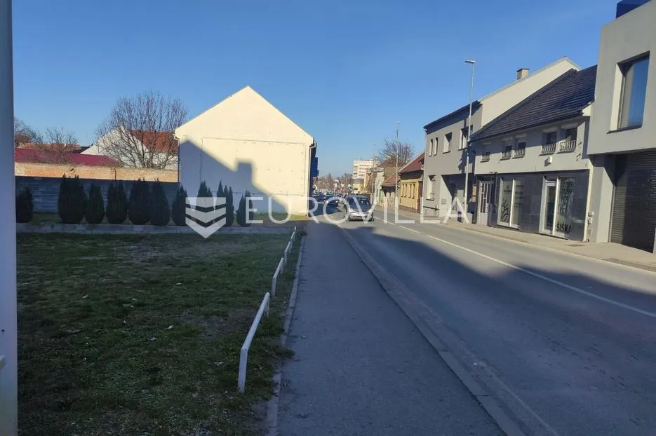 vukovar, građevinsko zemljište 399 m² u baroknoj jezgri grada - slika 3