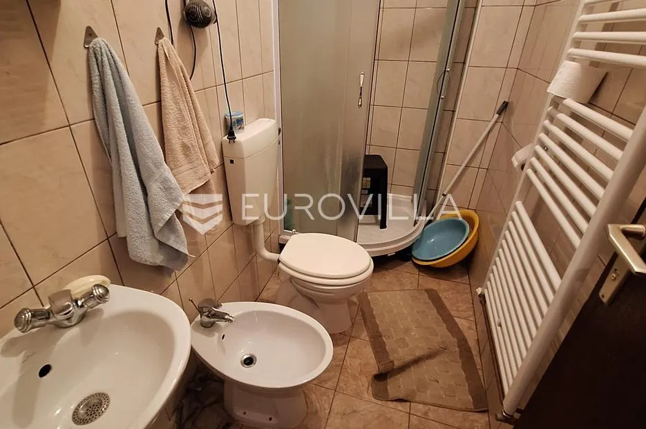 karlovac, stative, kuća 270 m², 40 m do rijeke dobre - slika 10