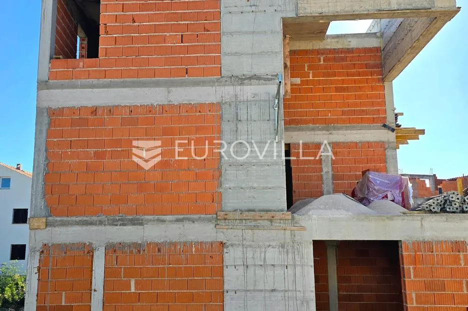 vodice, novogradnja, prekrasan jednosoban stan s vrtom, 61,70 m² - slika 13