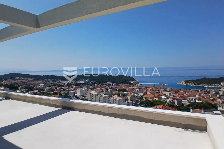 Makarska, ekskluzivan penthouse s bazenom i panoramskim pogledom na more