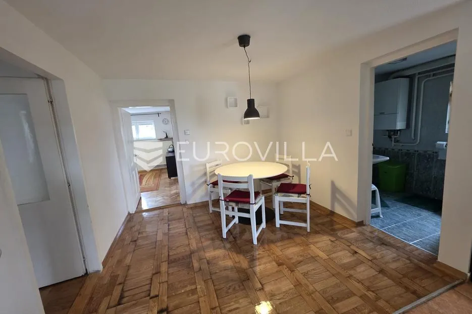 dugo selo, centar, lijepa kuća s dva stana, 200 m² - slika 11