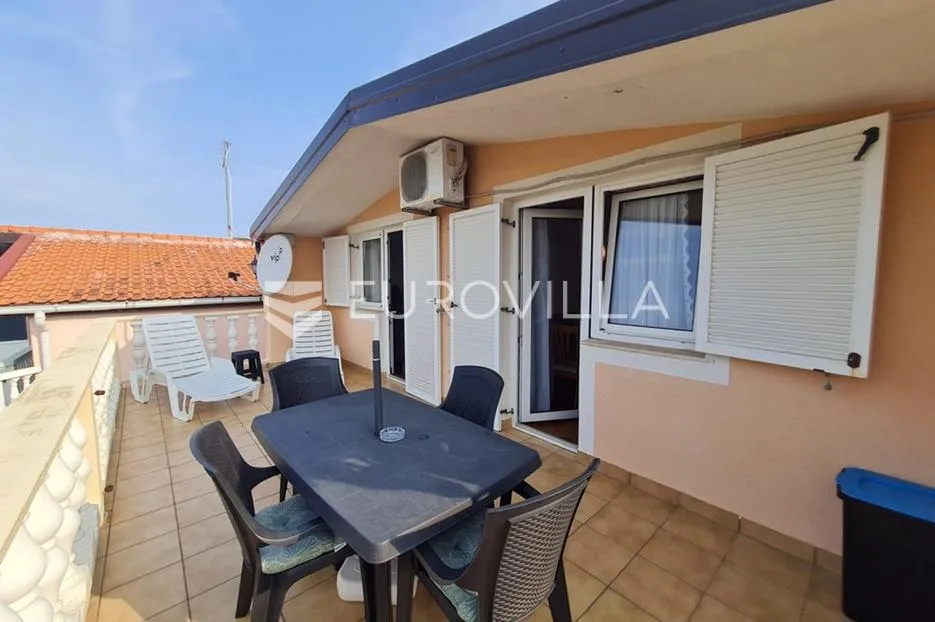 vir, samostojeća kuća, 130 m od plaže s dva odvojena apartmana - slika 39